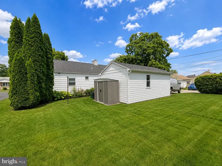 2103 Livingston St, Bethlehem, PA 18017 - #2
