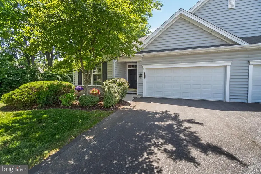6303 Valor Dr, Bethlehem, PA 18017 - #2