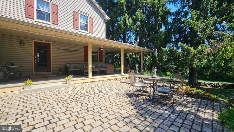 585 Buttermilk Rd, Hellertown, PA 18055 - #3