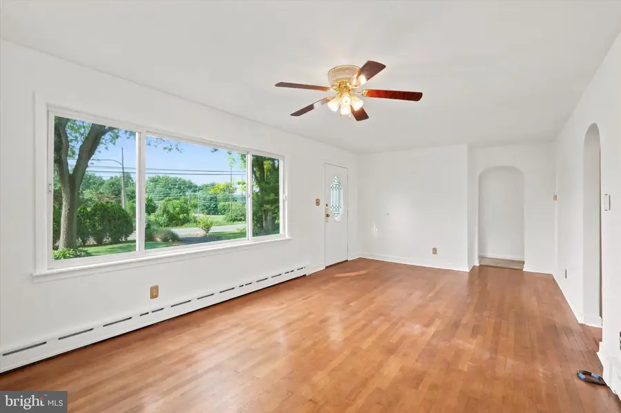 4339 Freemansburg Ave, Bethlehem, PA 18020 - #3