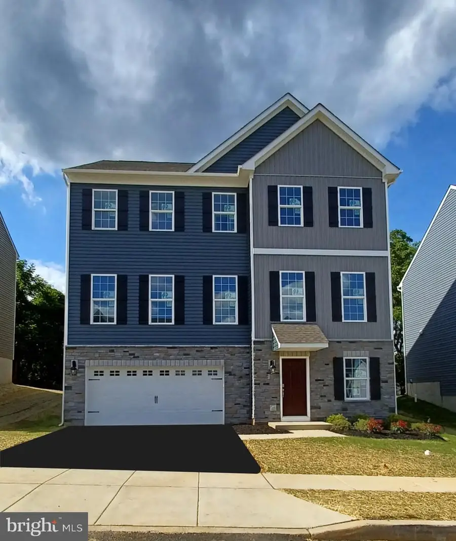 124 Winding Rd, Forks Township, PA 18040 - #2