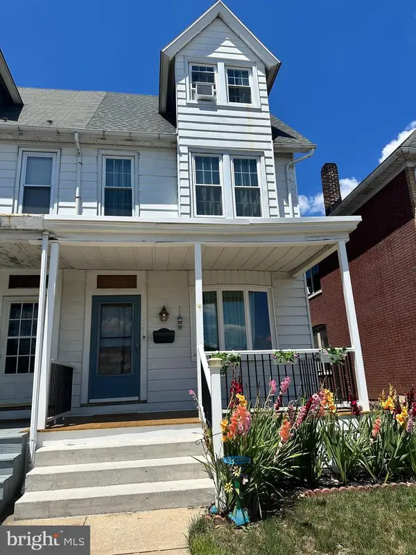 1821 Hay Ter, EASTON, PA 18042