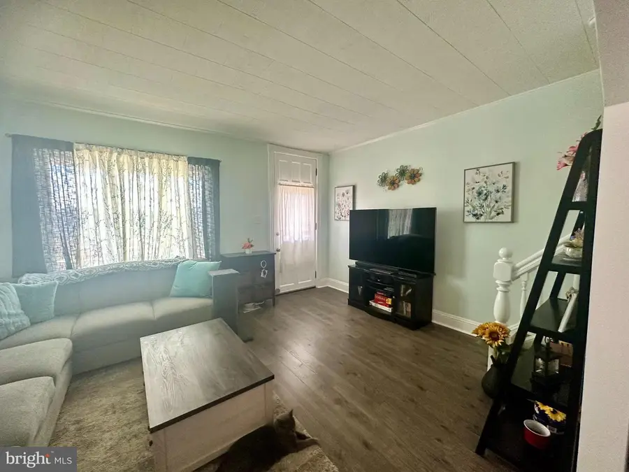1821 Hay Ter, Easton, PA 18042 - #2