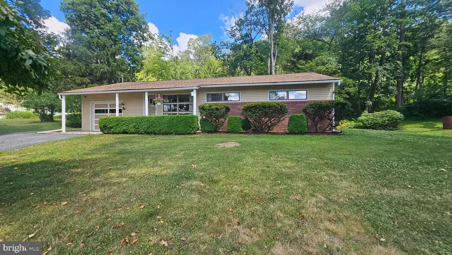 2529 Ringhoffer Rd, Hellertown, PA 18055 - #3