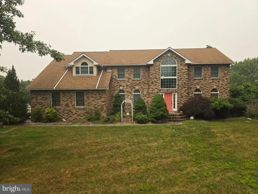 630 Clearfield Rd, Nazareth, PA 18064 - #2