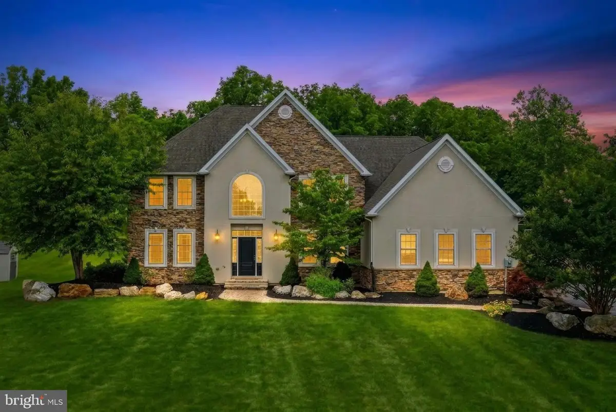 55 Island Ct, Easton, PA 18042 - #1
