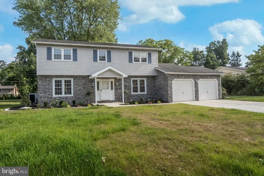 1105 Brentwood Ave, Bethlehem, PA 18017 - #2