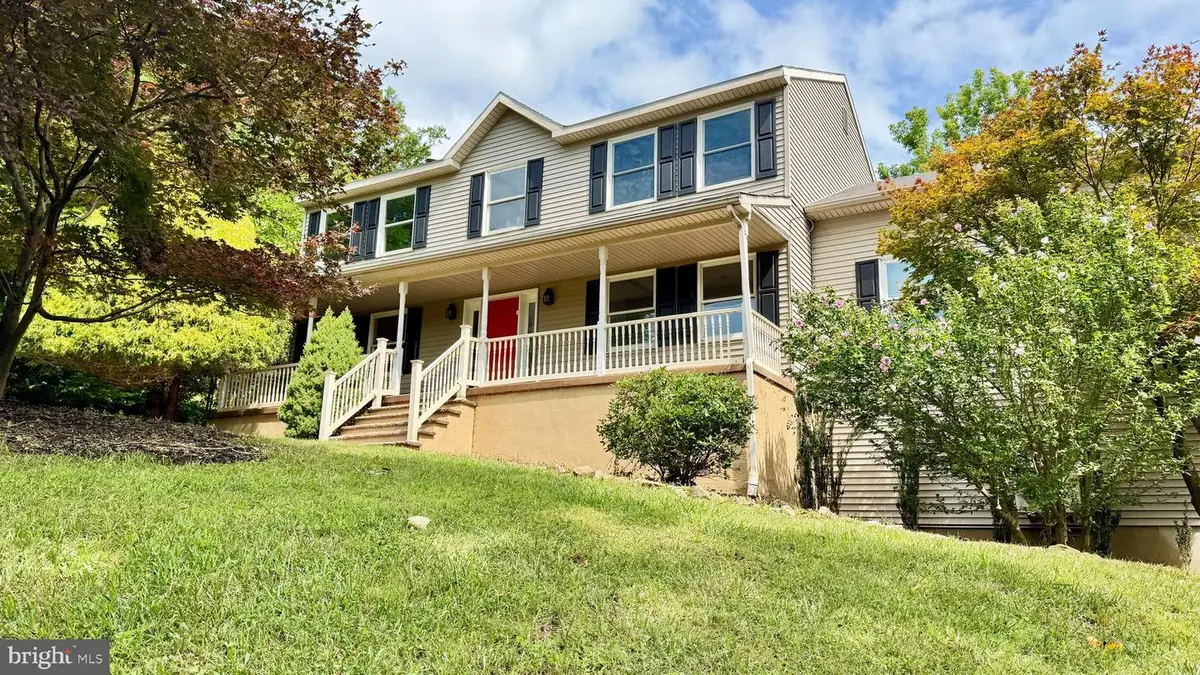 18 Joan St, Easton, PA 18042 - #1
