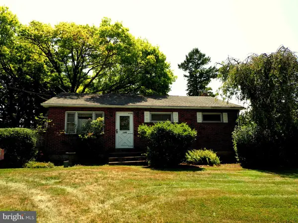 1688 Pleasant View Rd, BETHLEHEM, PA 18015