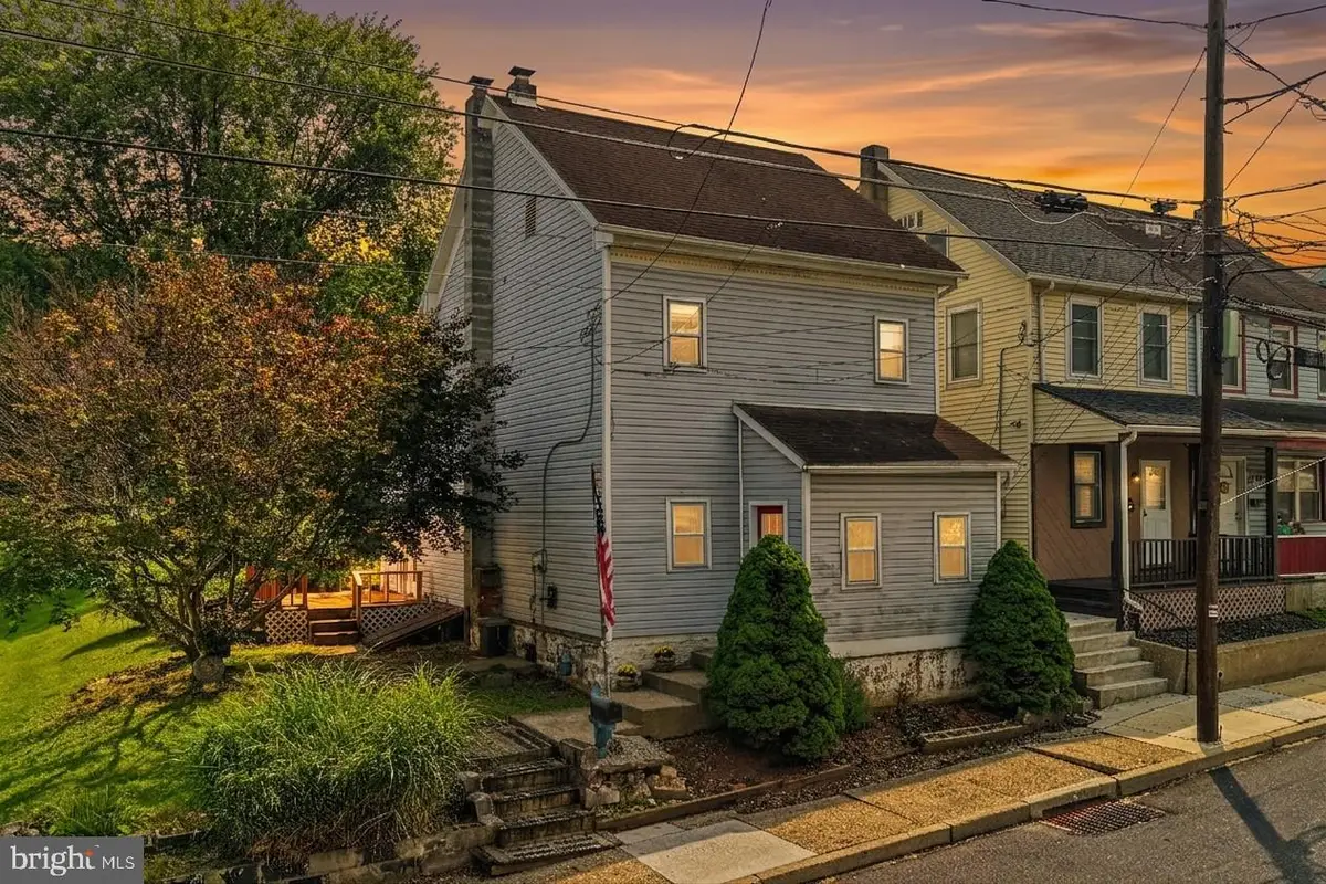 148 Monroe St, Bethlehem, PA 18017 - #1