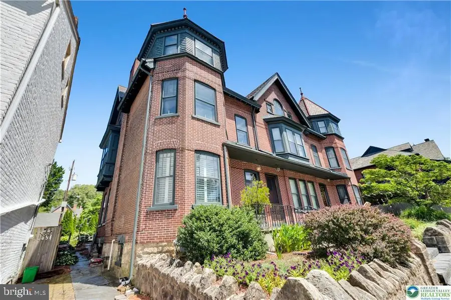 131 E Wall St, Bethlehem, PA 18018 - #2