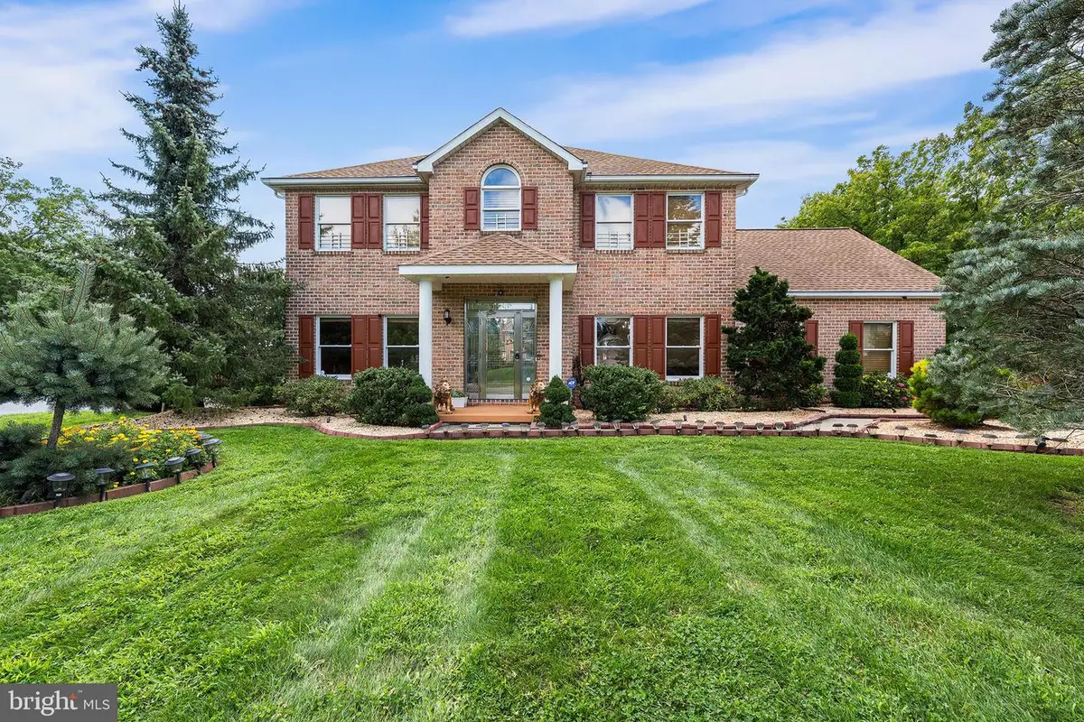 40 Clairmont Ave, Easton, PA 18045 - #1