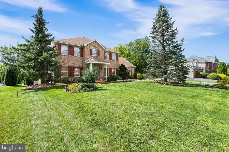 40 Clairmont Ave, Easton, PA 18045 - #2