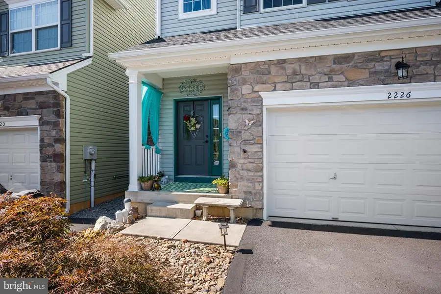 2226 Huntington Ln, Easton, PA 18040 - #3
