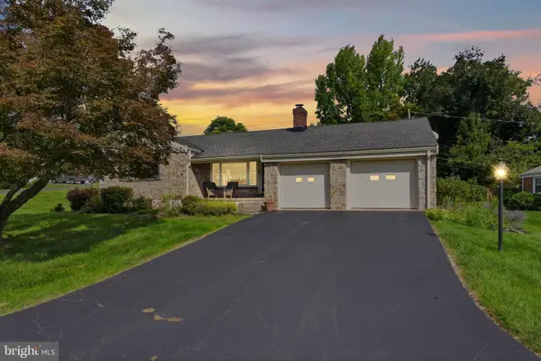 1444 Wynnewood Dr, BETHLEHEM, PA 18017