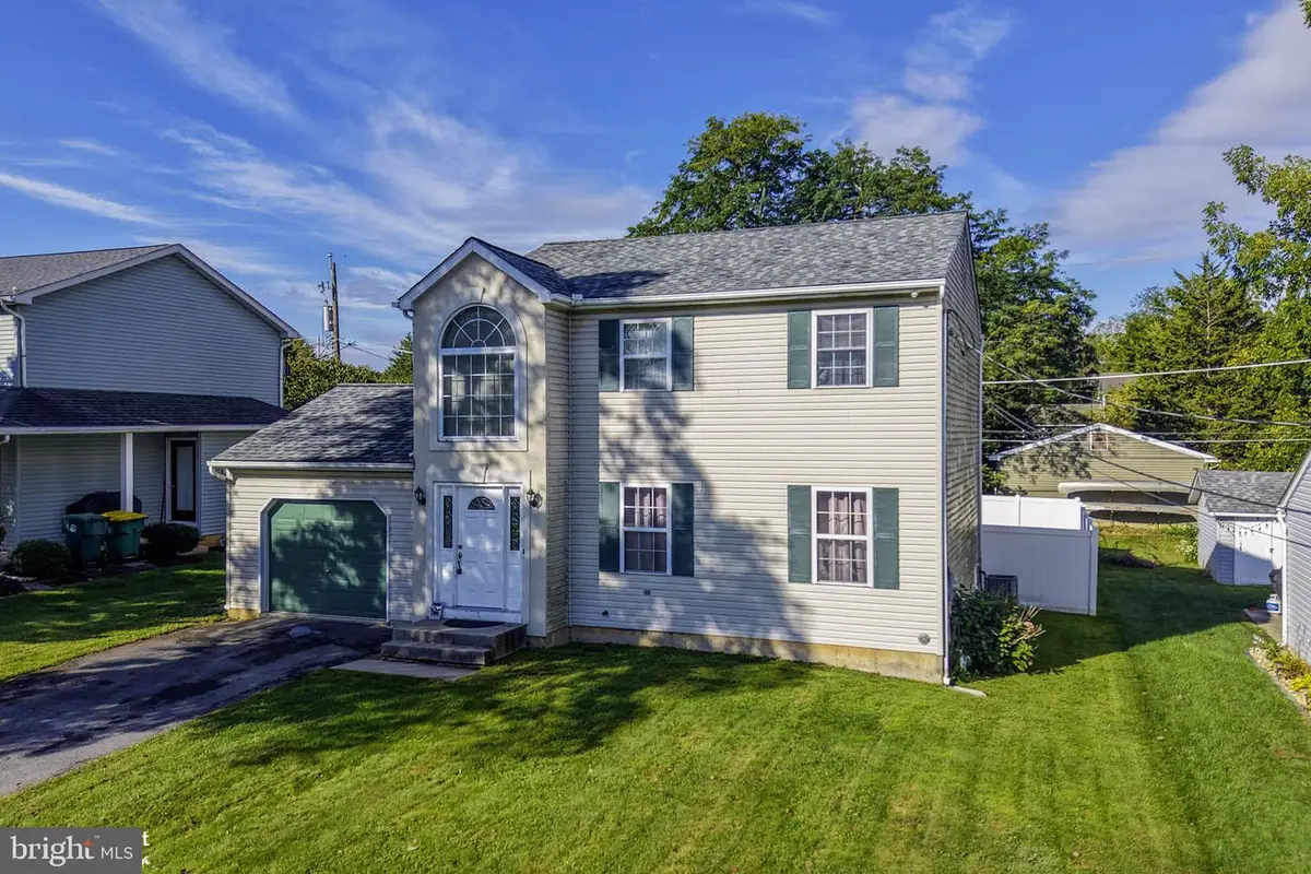 340 Avon St, Easton, PA 18045 - #1