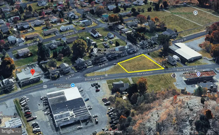 1100 Blue Valley Dr, Pen Argyl, PA 18072 - #3
