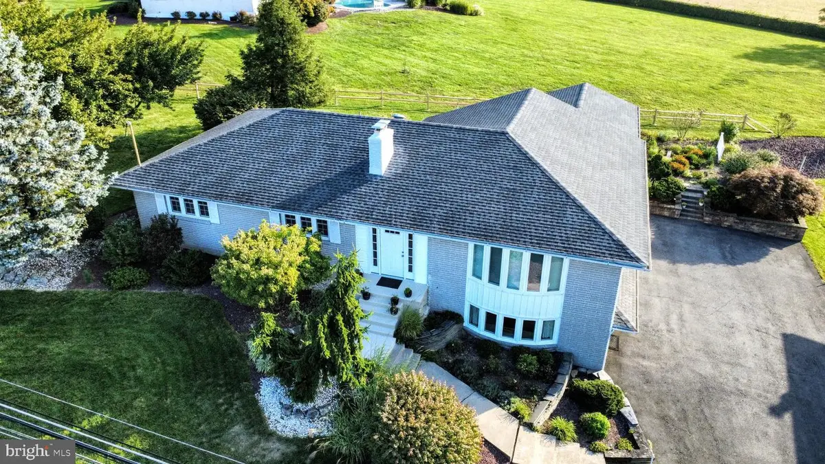 3285 Cherryville Rd, Northampton, PA 18067 - #1