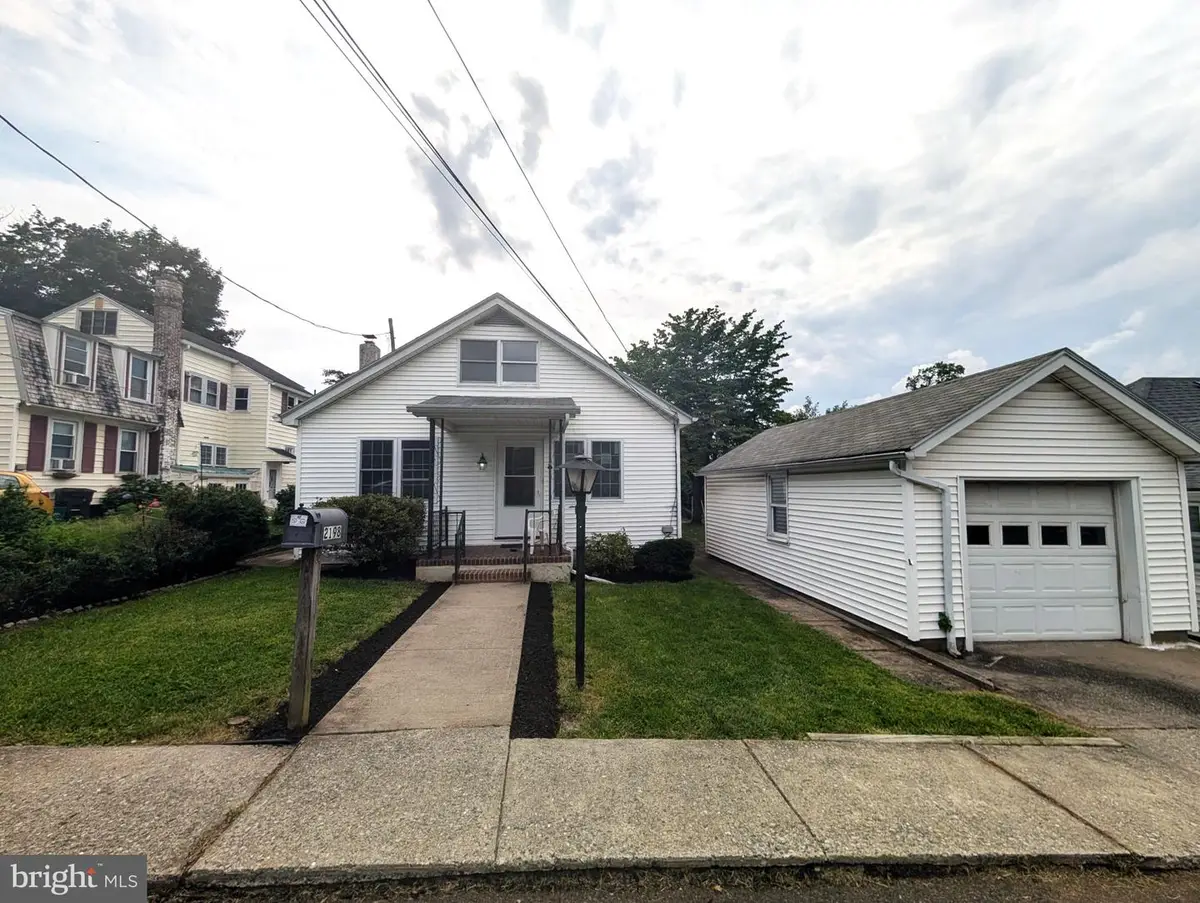 2198 Focht Ave, Bethlehem, PA 18015 - #1