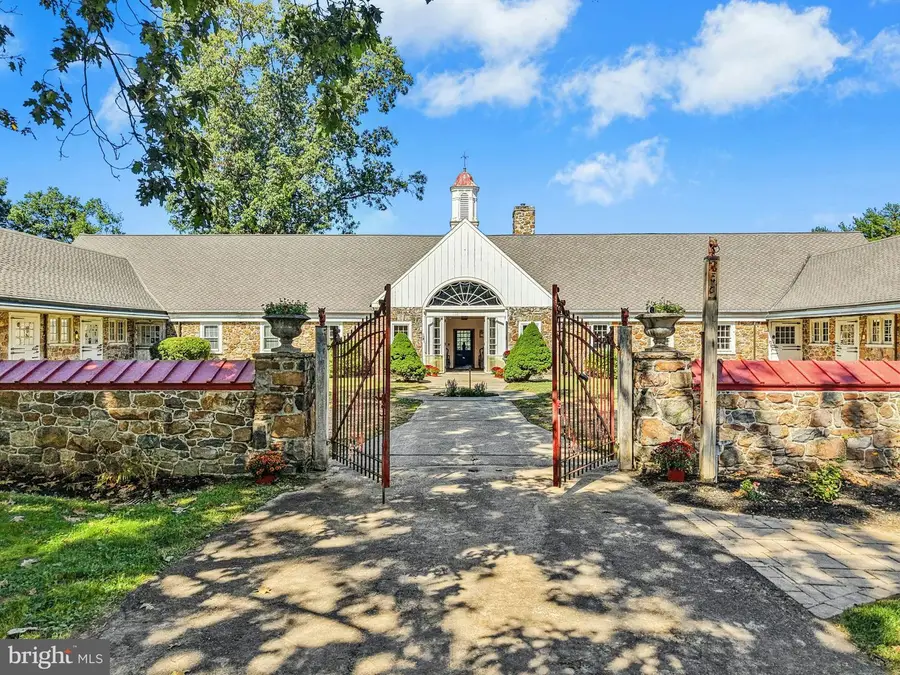 1807 Apple Tree Ln, Bethlehem, PA 18015 - #3