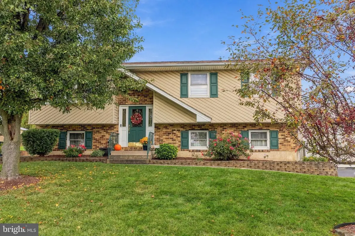 3239 Reeve Dr W, Bethlehem, PA 18020 - #1