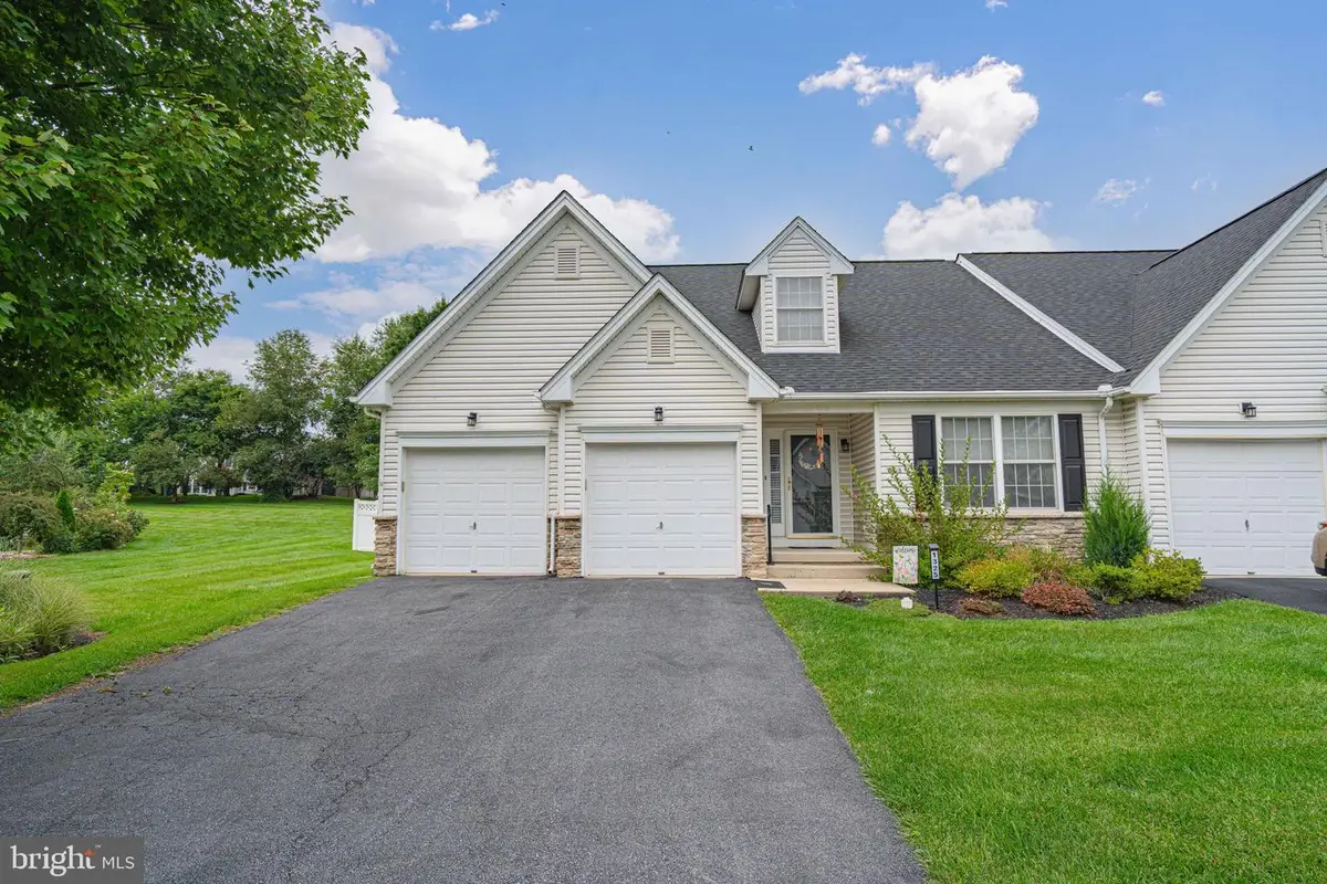 1325 Briarwood Ln, Easton, PA 18040 - #1
