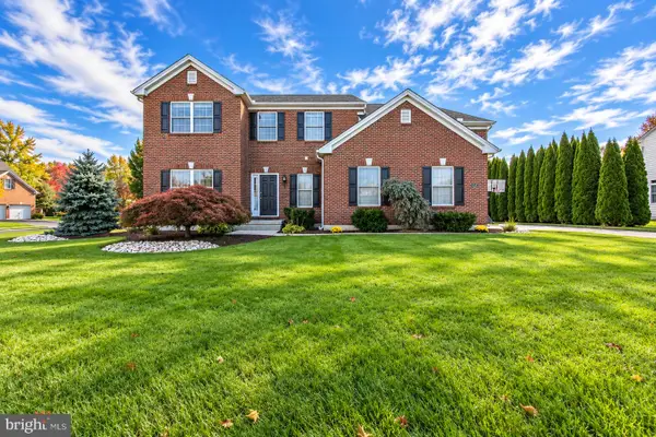 1263 Crofton Dr, BETHLEHEM, PA 18017