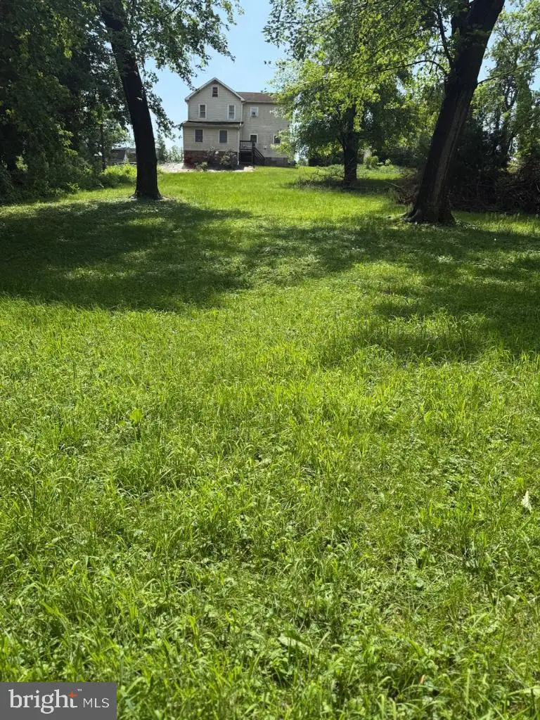 555 Highland Ave, Milton, PA 17847 - Image #2