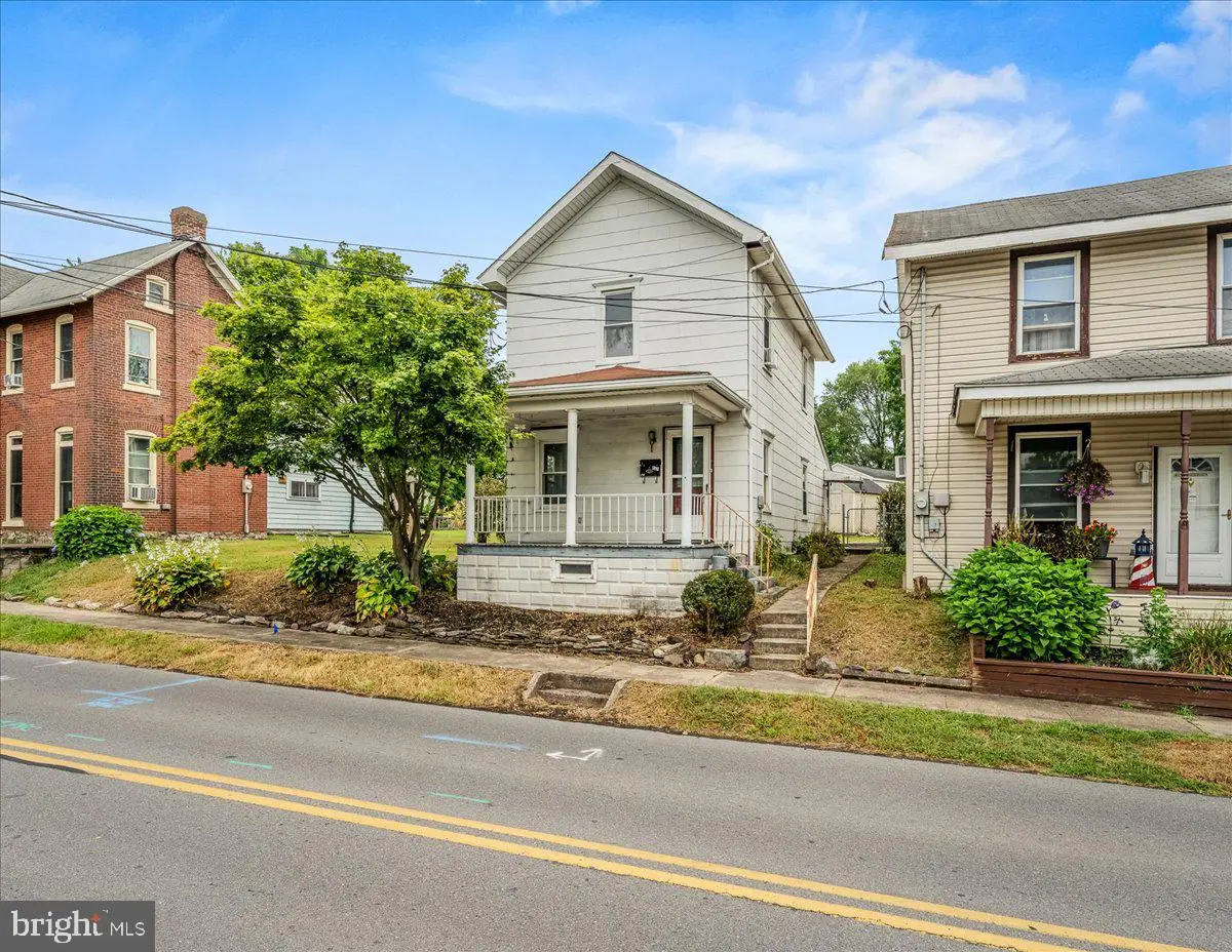 521 Shakespeare Ave, Milton, PA 17847 - Image #1