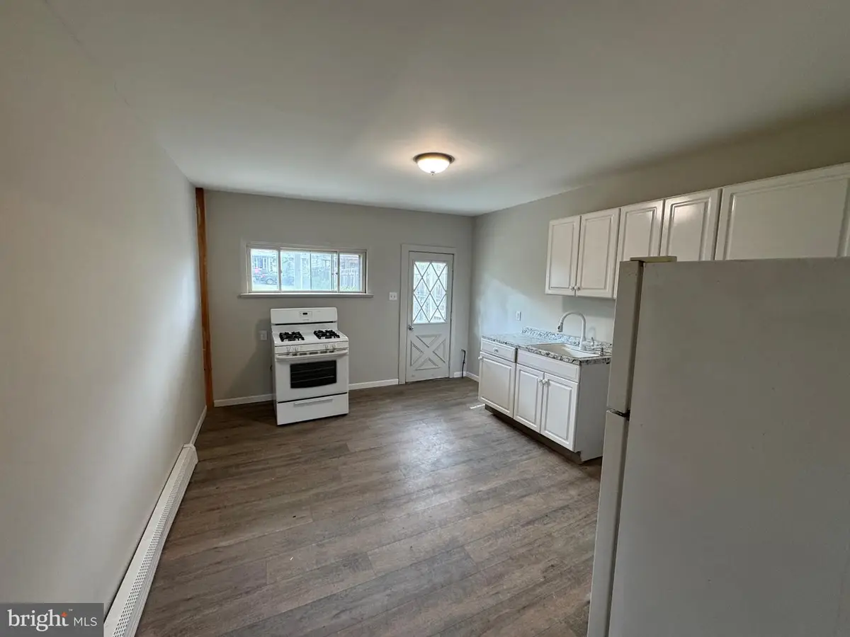 6 S Spruce St, Mount Carmel, PA 17851 - Image #1