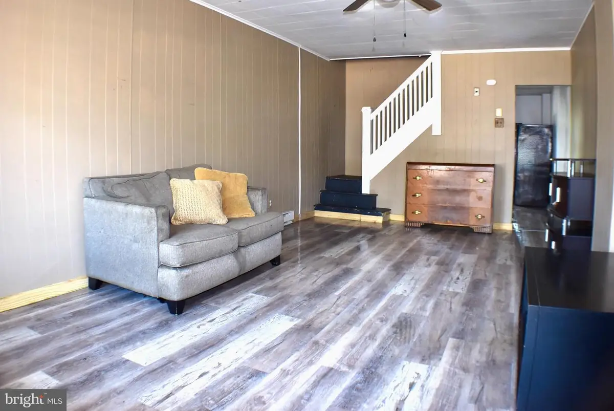 34 N Vine St, Mount Carmel, PA 17851 - Image #1