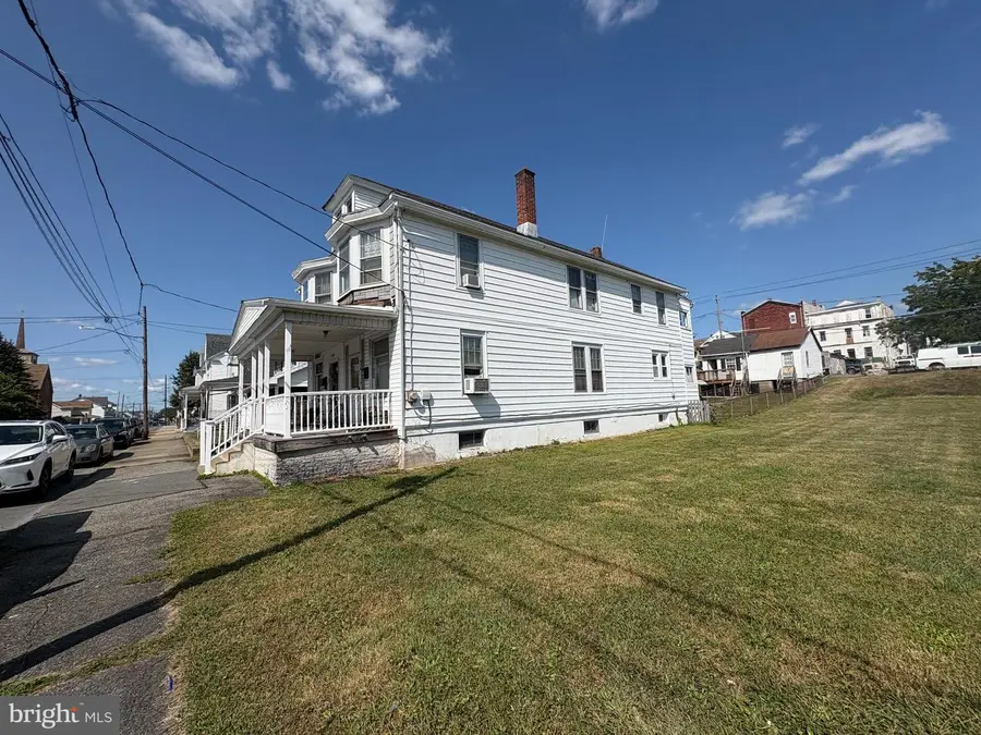 816 Scott St, Kulpmont, PA 17834 - Image #2