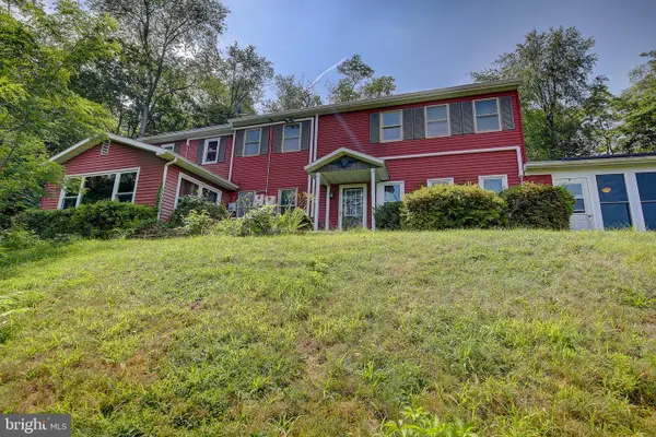 132 4th St, HERNDON, PA 17830