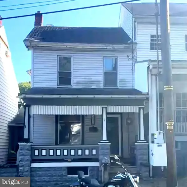 838 W Pine St, COAL TOWNSHIP, PA 17866