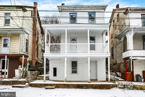 1228 Pulaski Ave, COAL TOWNSHIP, PA 17866