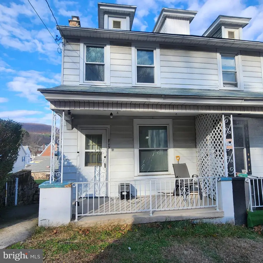 809 W Mulberry St, Coal Township, PA 17866 - Image #2