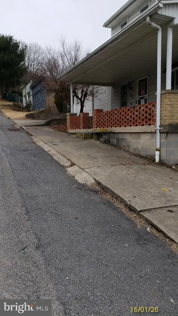 526 S Diamond St, Shamokin, PA 17872 - #2