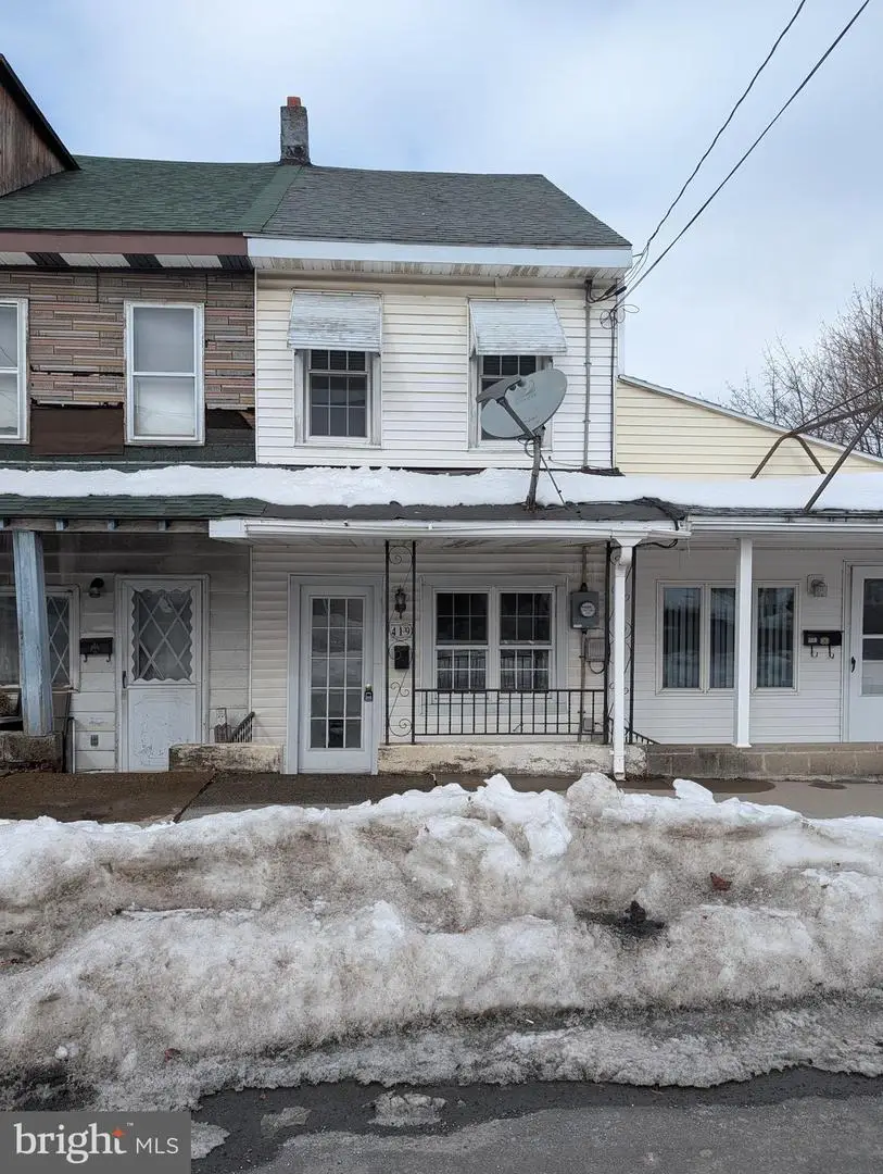 419 E 5th St, Mount Carmel, PA 17851 - #1