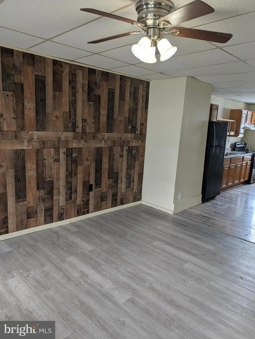 419 E 5th St, Mount Carmel, PA 17851 - #3