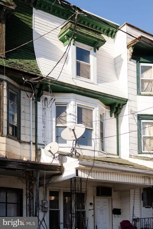 11 E Commerce St, SHAMOKIN, PA 17872