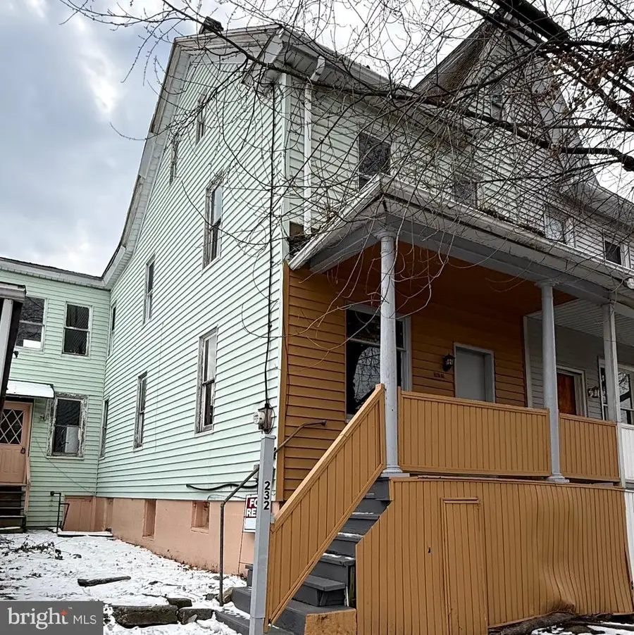 232 E 4th St, Mount Carmel, PA 17851 - #2
