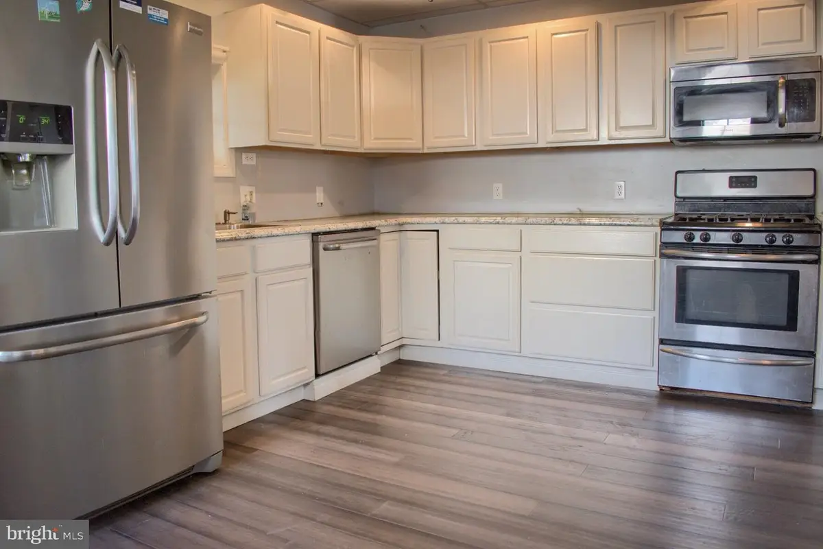 714 Mulberry St W, Shamokin, PA 17872 - #1