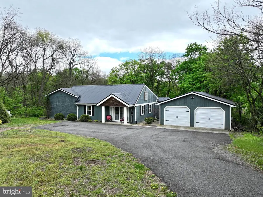 444 Frederick Dr, Watsontown, PA 17777 - #2