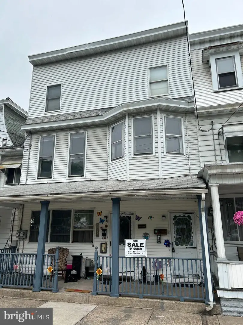 136-138 S Market St, Shamokin, PA 17872 - #1