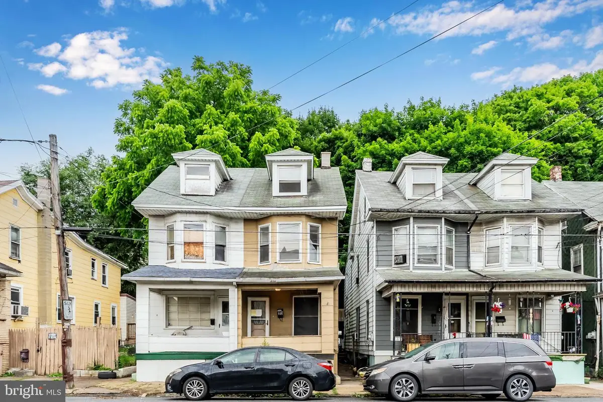 606 N 2nd St, Shamokin, PA 17872 - #1
