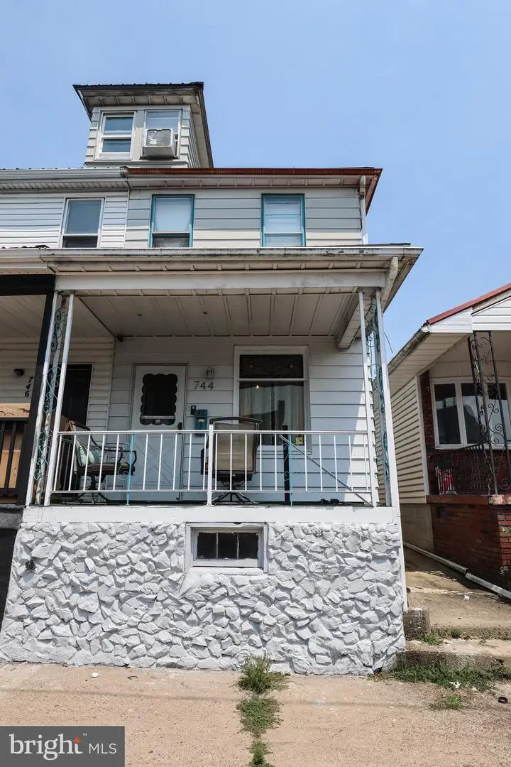 744 Chestnut St, Kulpmont, PA 17834 - #3