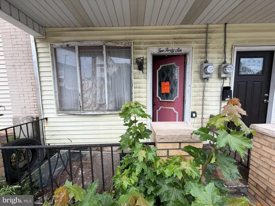 246 S Poplar St, Mount Carmel, PA 17851 - #2
