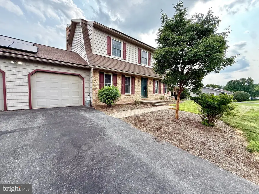 946 Skyview Dr, Milton, PA 17847 - #3