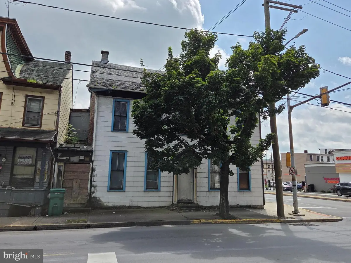 116 W Sunbury St, Shamokin, PA 17872 - #1