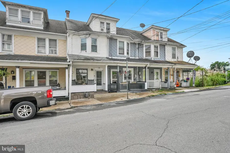 1452 W Walnut St, Coal, PA 17866 - #2